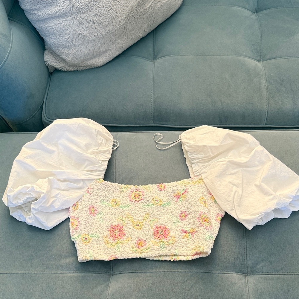 Zara Floral Puff Sleeve Crop Top